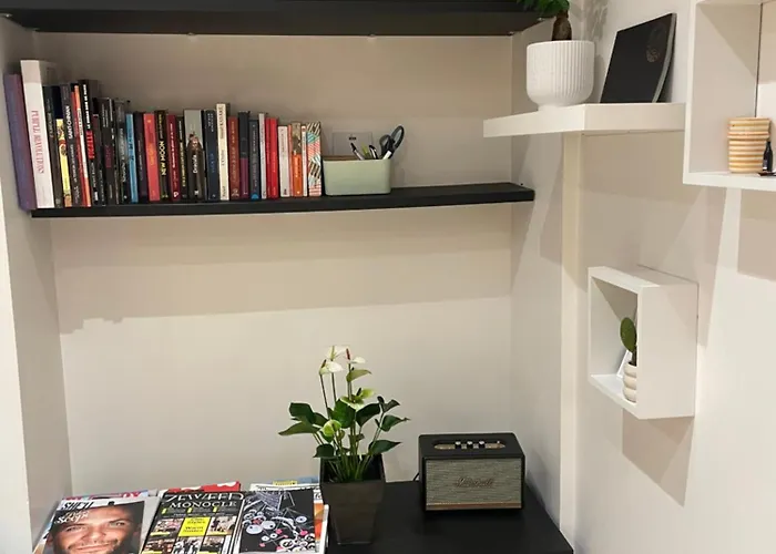Superbe Montmartre, Rue Des Abbesses Apartman Párizs