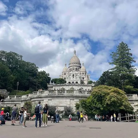 Superbe Montmartre, Rue Des Abbesses アパート *